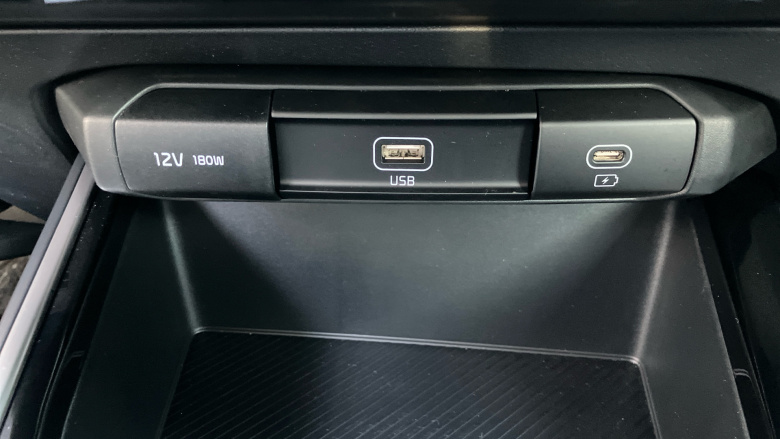 Kia Niro 1.6 GDi 127 Hybrid 2 Nav 5dr DCT Hybrid Estate